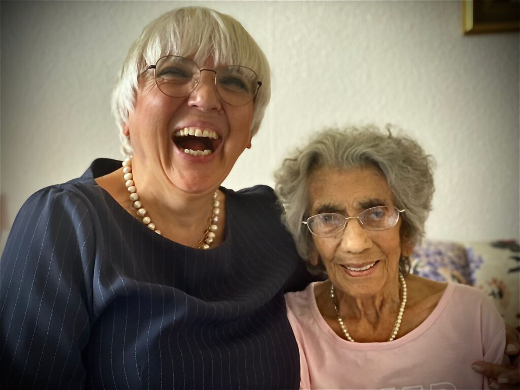 Zilli Schmidt und Claudia Roth, 16.07.2022